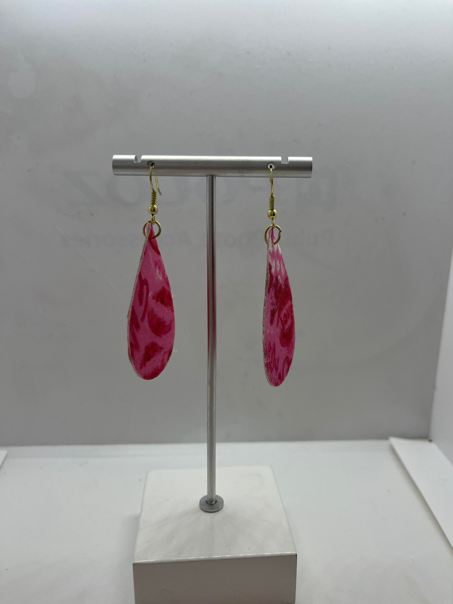 Teardrop Heart and Lips Earrings