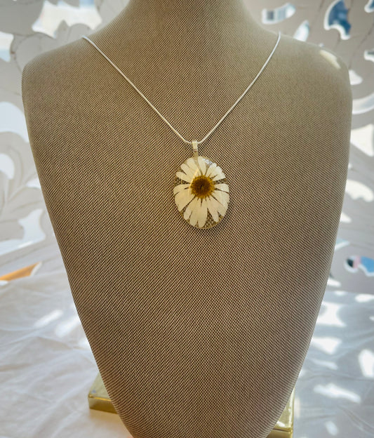 Dried Daisy Necklace