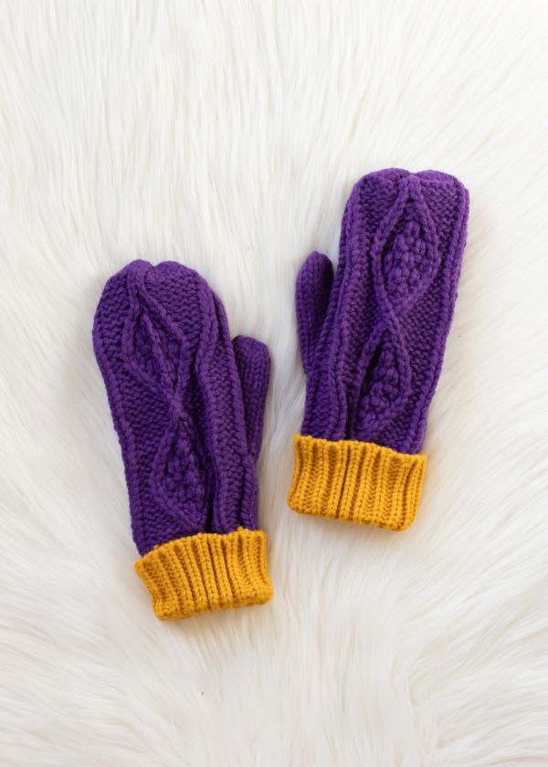 SKOL MN Mittens