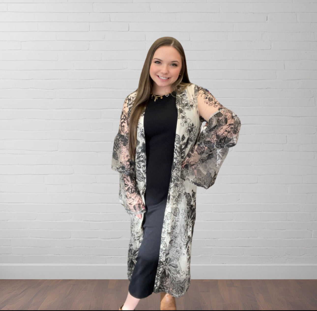 Grand Glimmer Sequin Kimono ~ Cream