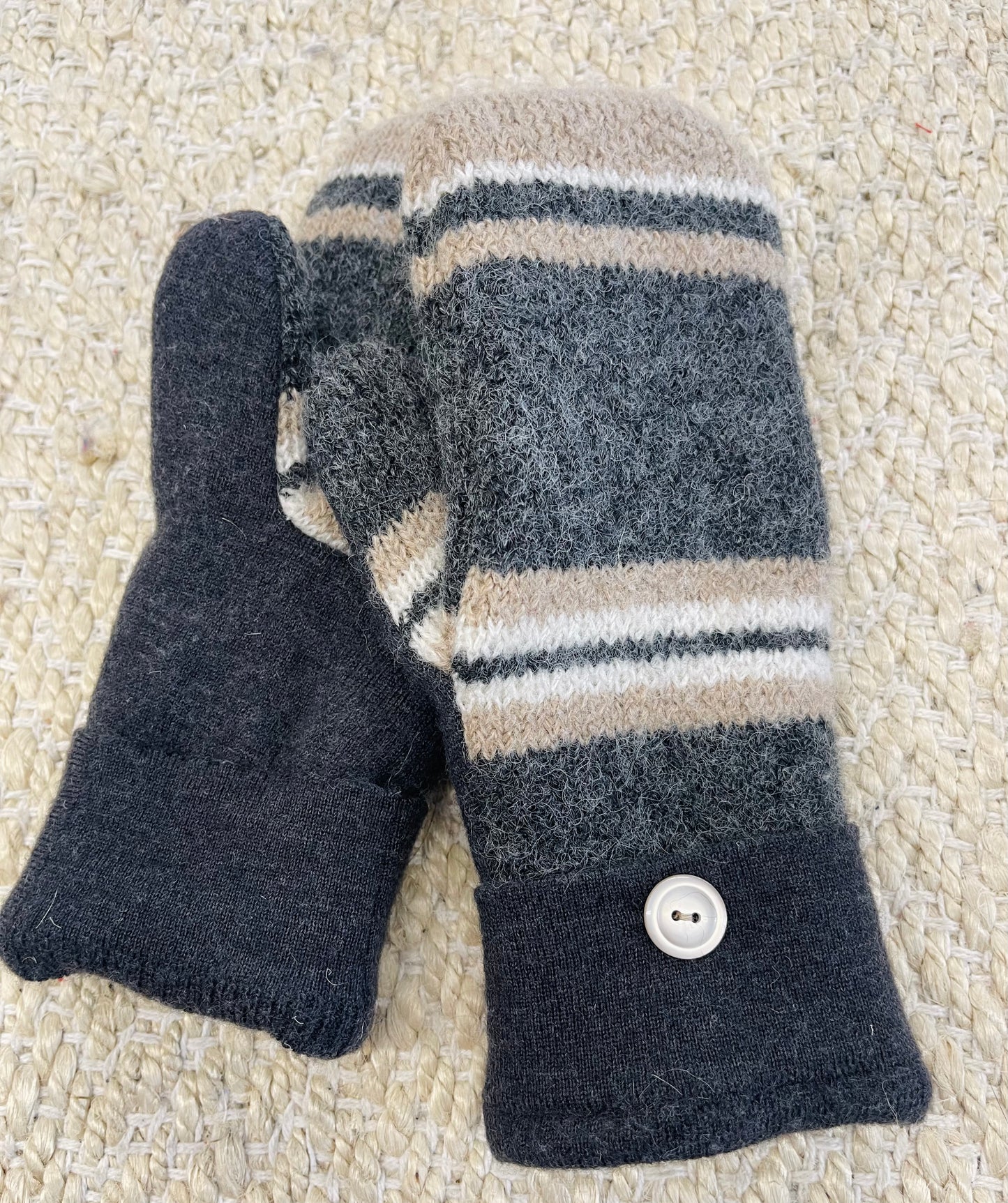 Wildwood Wool Sweater Mittens