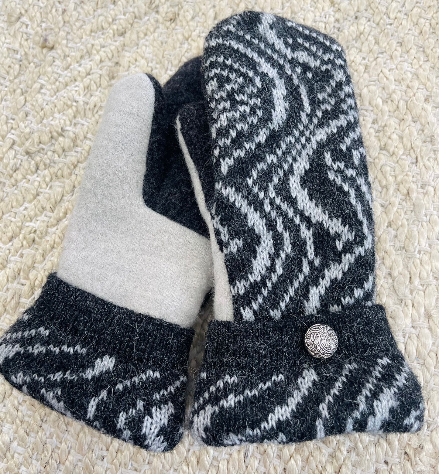 Stassi Wool Sweater Mittens