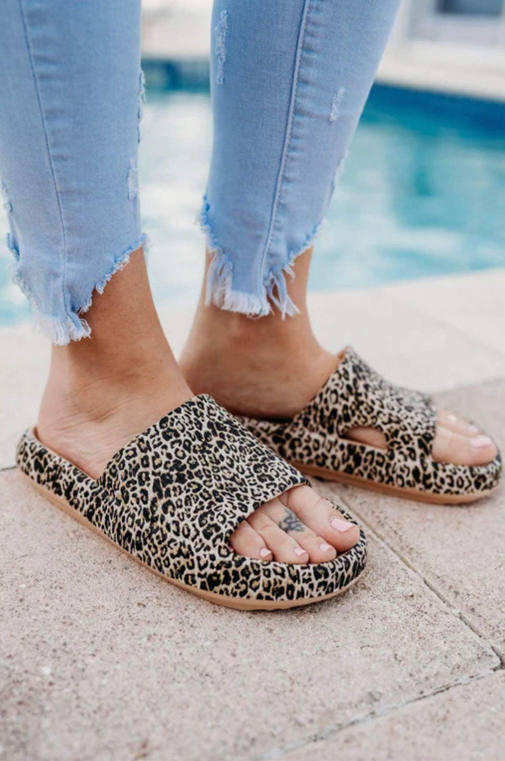Insanely Comfy~ Beach/Casual, Slides/Sandals