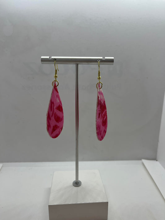 Teardrop Heart and Lips Earrings
