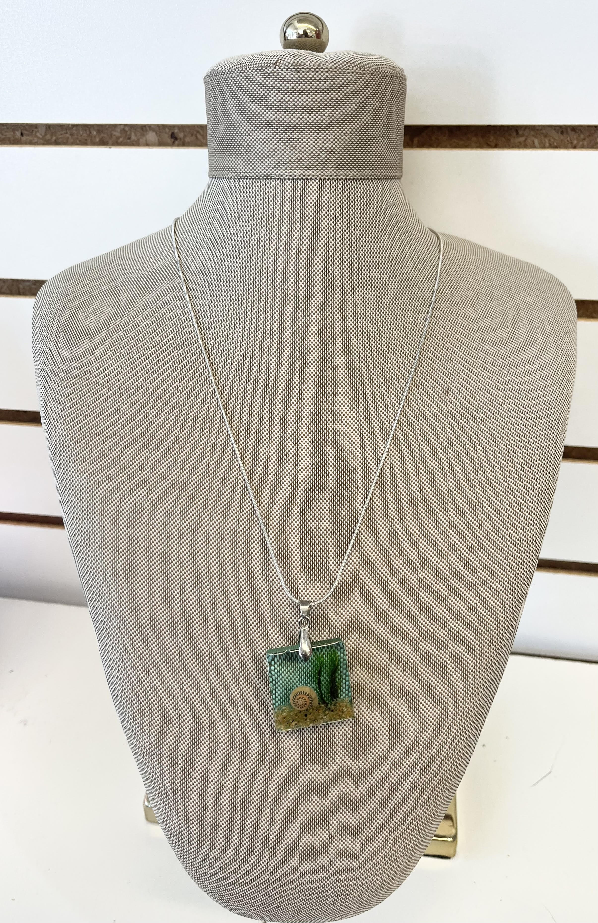 Square Under the Sea Snail Shell Pendant Necklace
