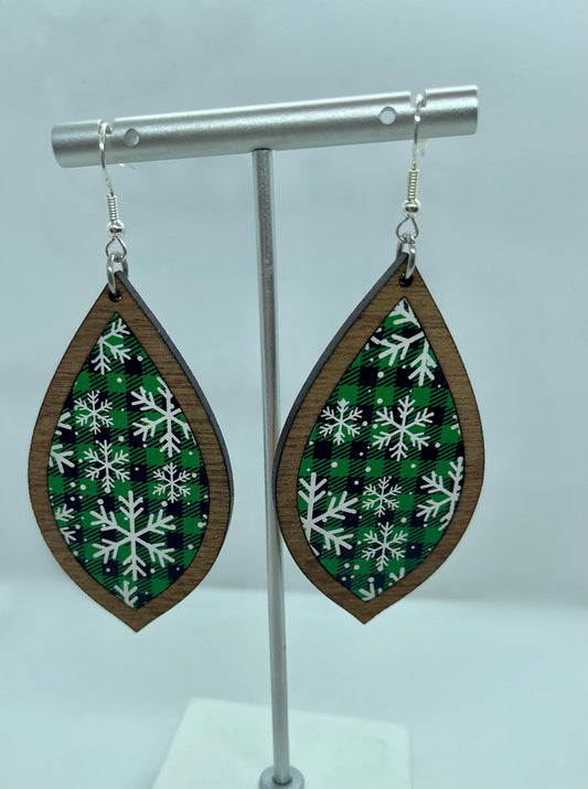 Green Snowflake Inset Dangle Earrings